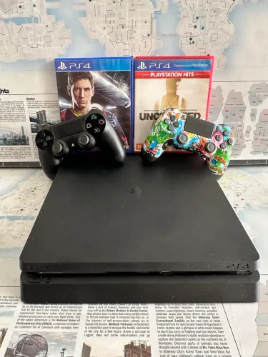 Playstation 4 Slim HD de 1 terabyte completo