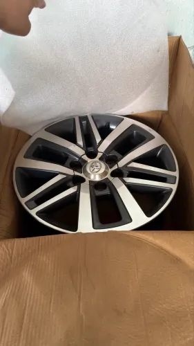 Roda sw4 e hilux aro 18