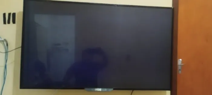 Televisão com defeito Philips 43 polegadas 43PFG5000/78