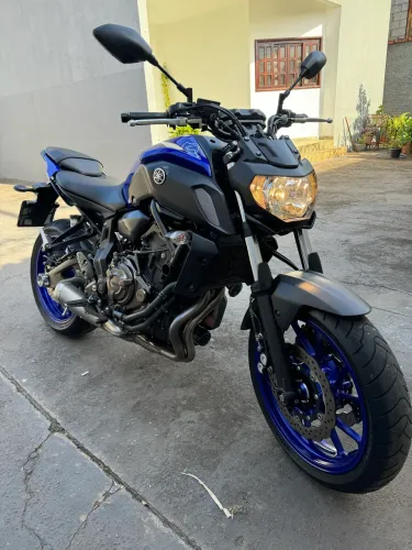 Me 07 23/23 azul