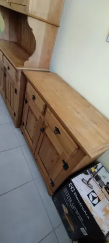 Armário cozinha / Buffet 1,00(L): R$600,00