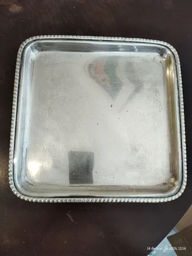 Bandeja quadrada em prata 90