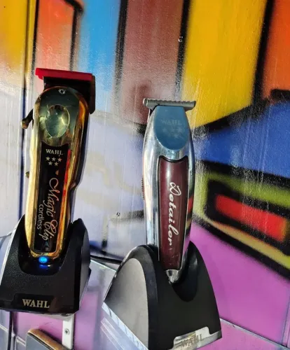 Combo Máquina Wahl Gold e detailer