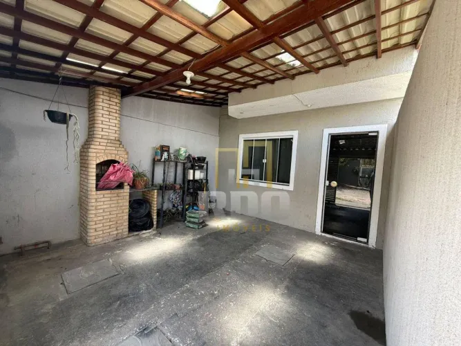 Linda casa duplex de 2 suítes no Maria Turri em Rio das Ostras