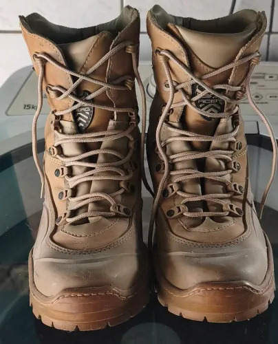 Bota acero
