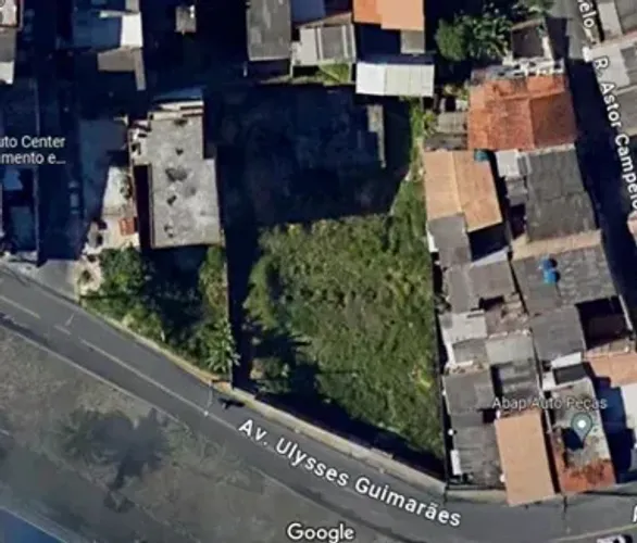 Imóvel para venda tem 1224 metros quadrados em Sussuarana - Salvador - BA