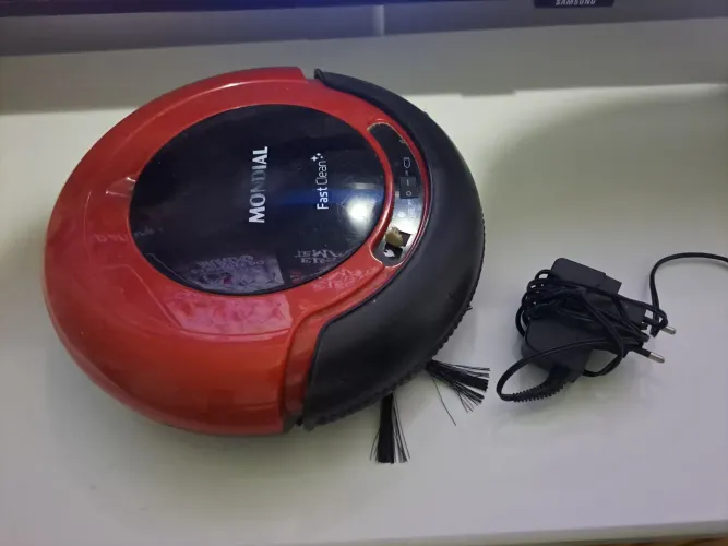 Aspirador robô mondial