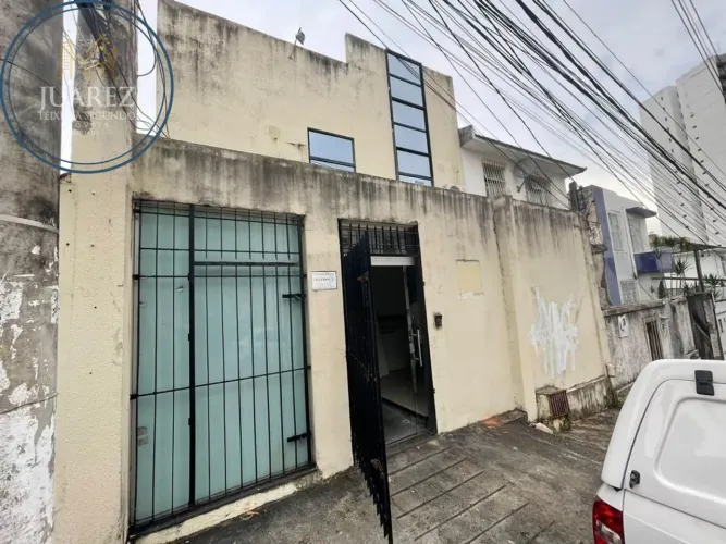 CASA COMERCIAL NO CANELA PARA LOCAÇÃO, IDEAL PARA CLÍNICAS COM 10 SALAS!