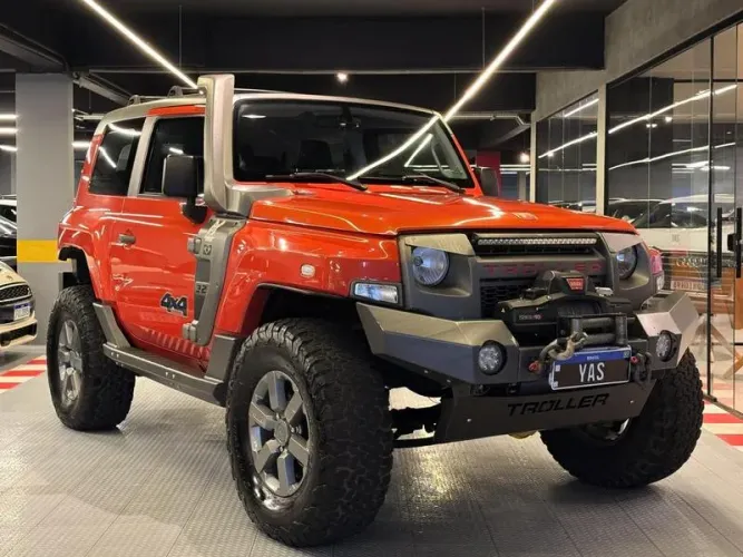 Troller T-4 XLT 3.2 2015