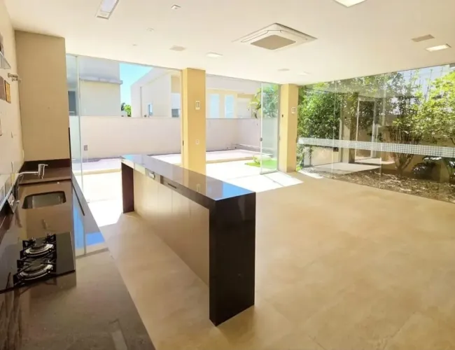 Sobrado para venda tem 320 m² 4 Suítes em Jardins Verona - Goiânia - GO