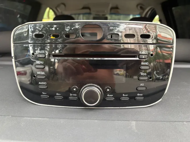 Rádio Original Fiat Punto 2013/2017