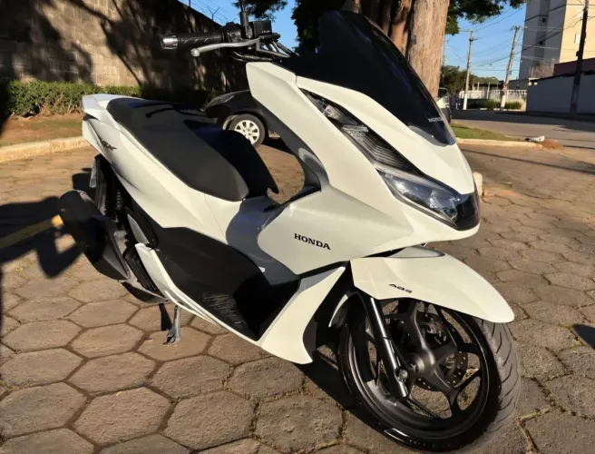 PCX ABS muito conservada emplacada 2026