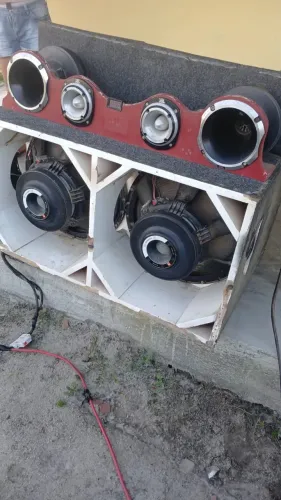 Som automotivo