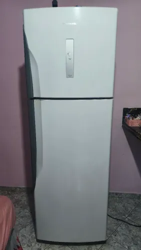 Geladeira Panasonic Frost Free