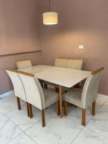 Mesa de Jantar 6 Lugares - tampão de vidro/madeira