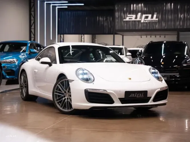 Porsche 911 Carrera Coupe 2017