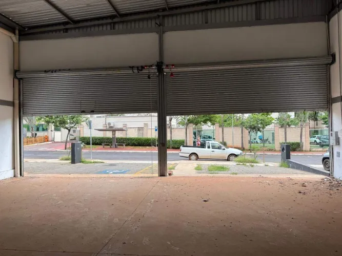 Galpão Comercial para Aluguel | Shopping Park, Uberlândia (MG)