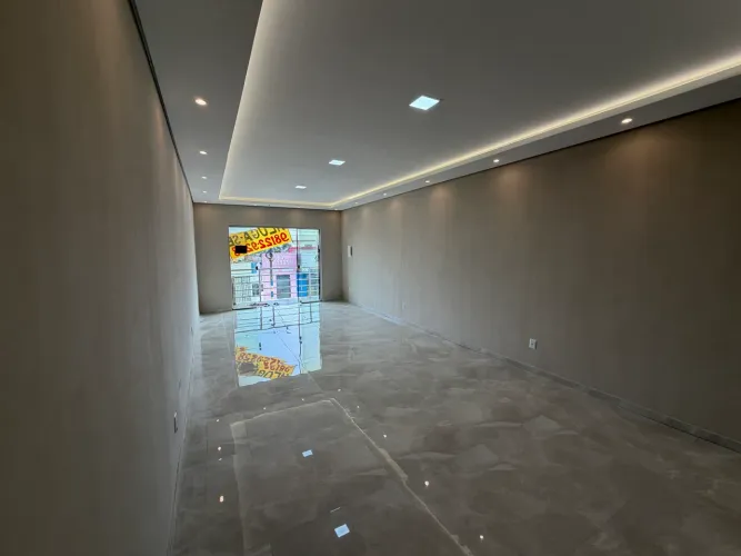 Sala comercial na Av. Ataíde Teive