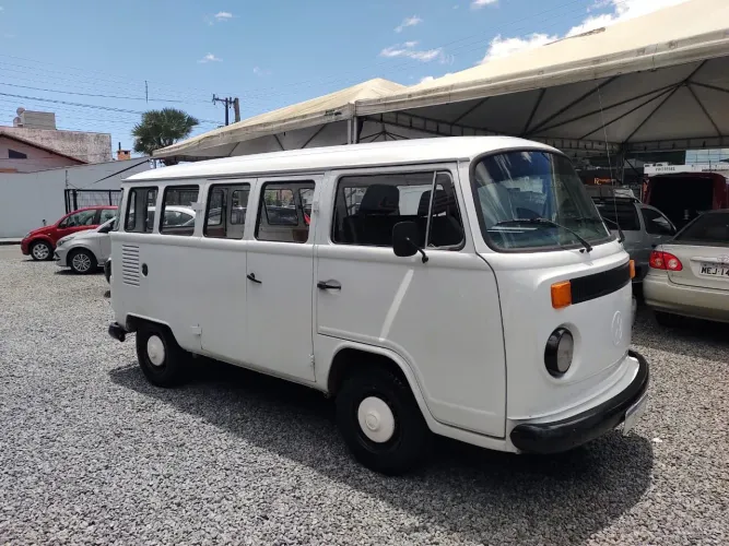 Volkswagen Kombi Standard/ Luxo/ Serie Prata 1996