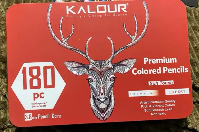 Jogo de Lápis De Cor Kalour 180 Cores na lata - Novo Lacrado