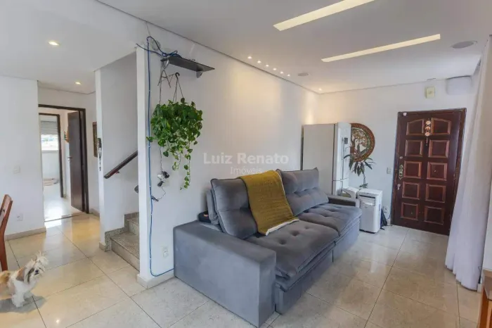 Cobertura à venda no bairro Sagrada Família