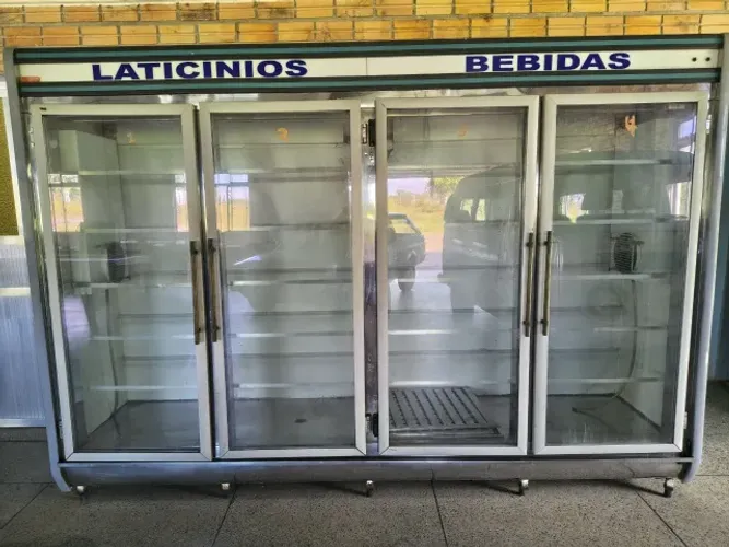 Refrigerador Expositor Coyote 4 Portas - Sistema Remoto (Sem Motor)