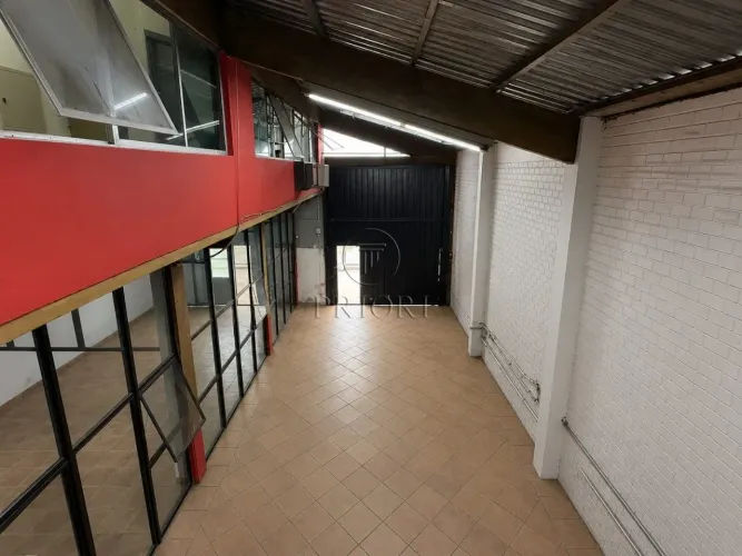 DEPÓSITO PARA LOCAÇÃO NO BAIRRO NAVEGANTES!