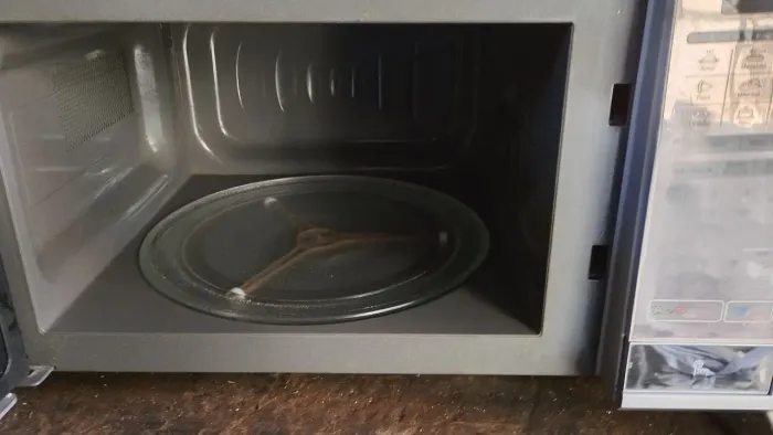 Eletrodoméstico microondas LG