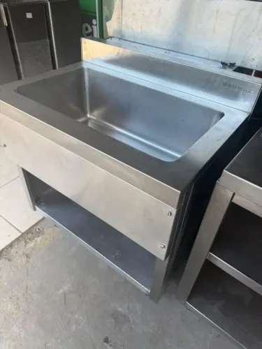 Tanque inox <br>80x60 1100$ <br>Todo em aço inox 304