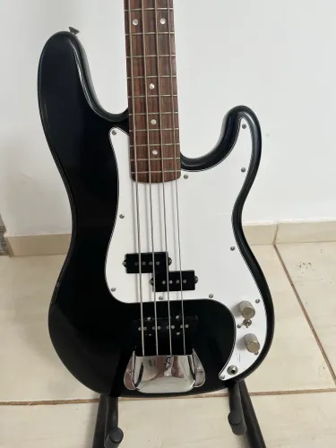 Contra baixo PJ Precision Fender