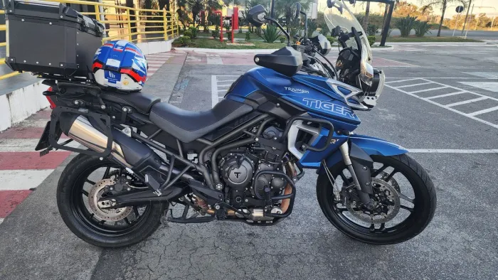 Triumph Tiger 800 XRT 2019-Versão mais completa