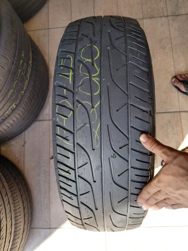 Pneu Dunlop 205/70-15
