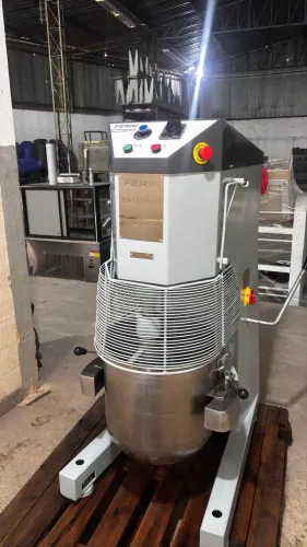 Batedeira Ferri 40 litros reformada