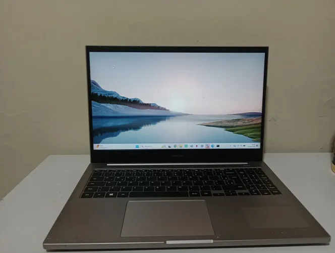 Notebook Samsung Book E20 | 4GB RAM | HD 500GB | Bateria Boa + Carregador Original