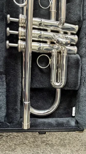 Trompete yamaha ytr 8335 RG ,Xeno ,made in Japan