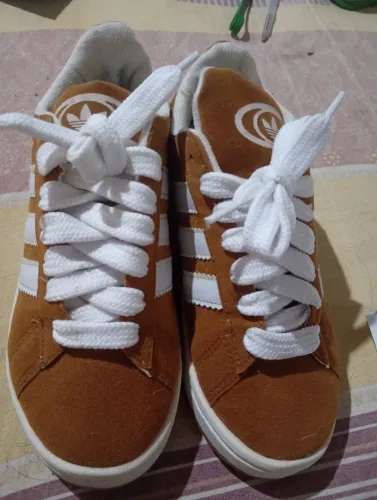 Tênis Adidas unissex