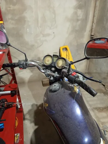 YBR ano 2002 em dias