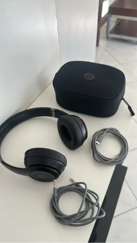 Beats Solo 4 Preto - OLX Pay - Parcelo 18x e Faço Troca