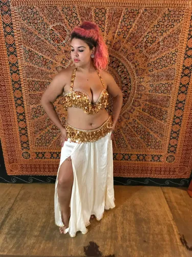 À VENDA: Figurino Dourado Profissional | Lantejoulas e franja
