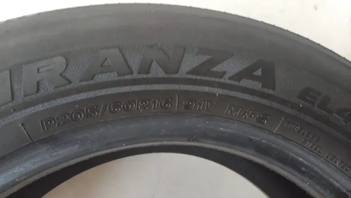 PNEU BRIDGESTONE ARO 16 /P205 60 16