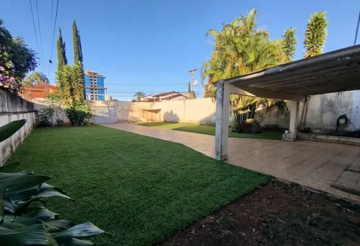 vendo casa no bairro jundiai lote grande