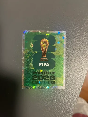 Figurinha FWC 7 (taça verde)