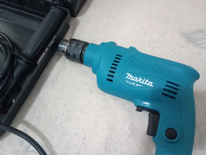 Furadeira Makita M0801 - 13mm 16mm