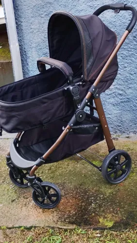 Carrinho e bebê conforto da galzerano