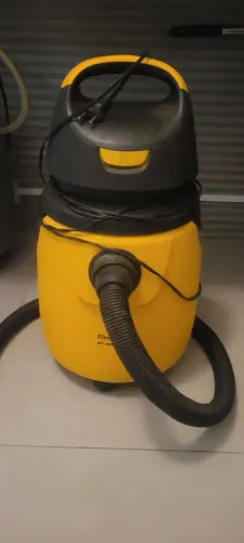 Aspirador profissional Electrolux sem acessórios