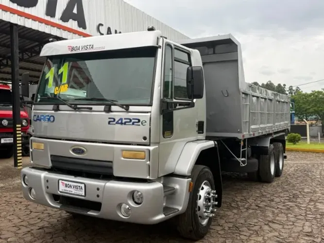 Ford Cargo 2422e 2010/2011 - Caçamba