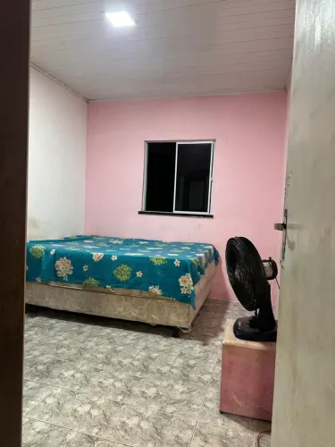 Alugo casa f Collor