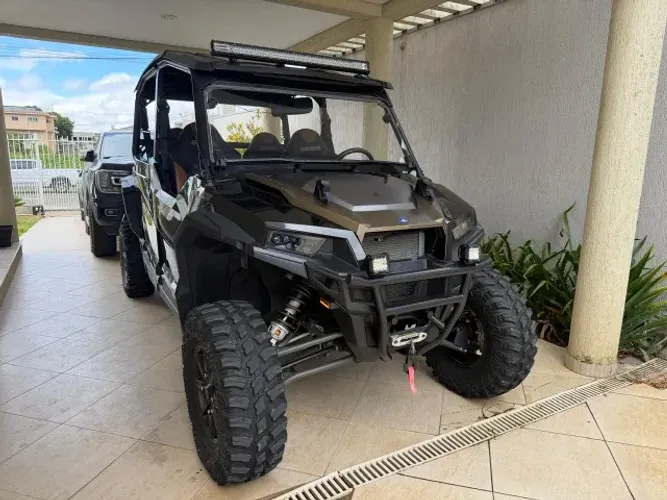 POLARIS GENERAL 2022 com acessórios e com apenas 4300km