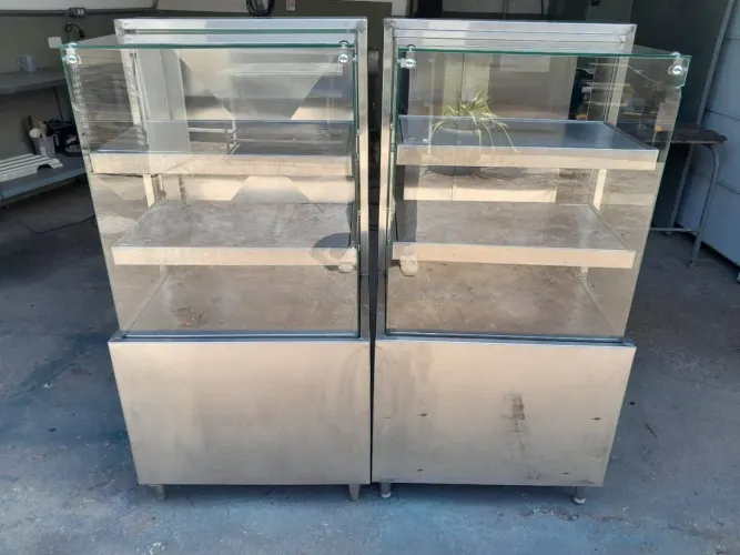 Jogo de Balcões Vitrine Refrigerado e Aquecido