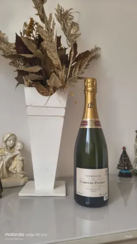 Champagne Laurent-Perrier Brut de 750ml.